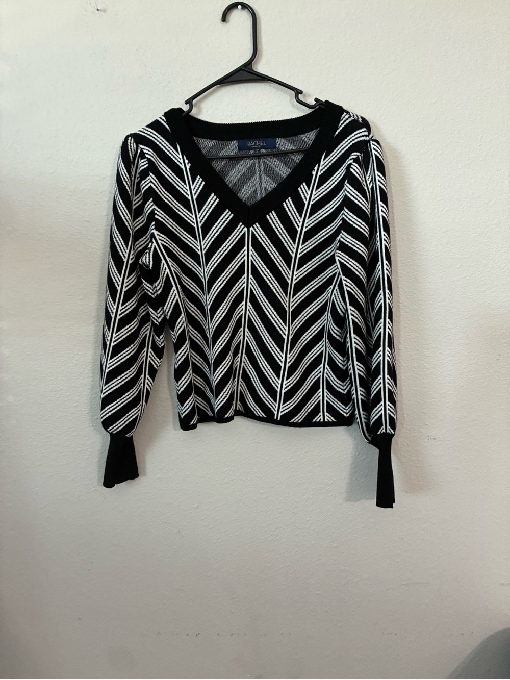 Rachel V-Neck Black & White Chevron Sweater